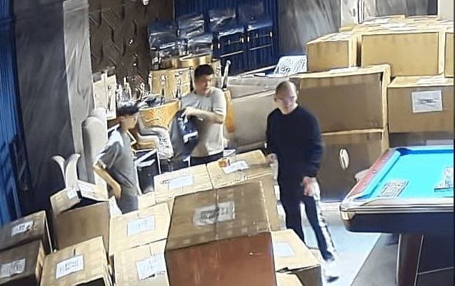 网友投曝光亚博集团,开云体育公关部、审计部 、输上亿的会员,工作视频截图。